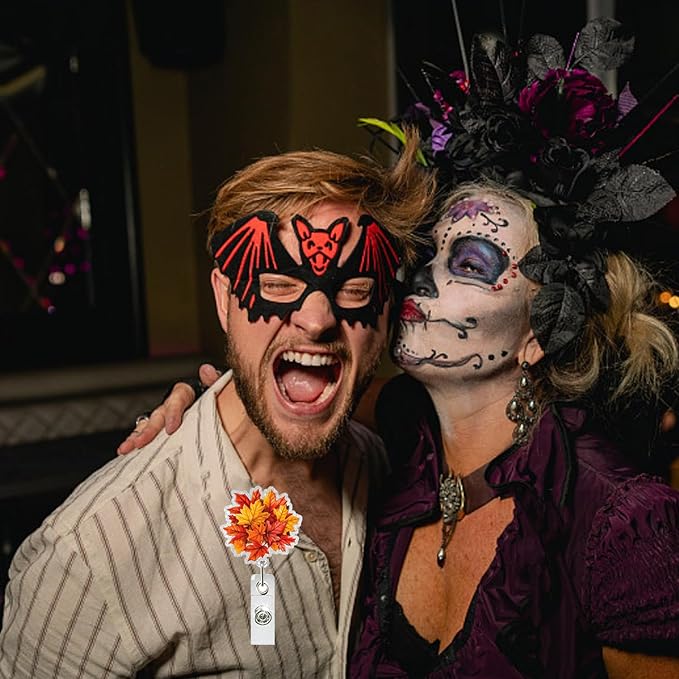 Autumn Leaves Badge Reel Retractable Badge Holder with Alligator Clip Fall Acrylic ID Name Card Scroll Red Maple Leave Badge Clips Designs for Student Teacher Office School Worker Nurse Decoration