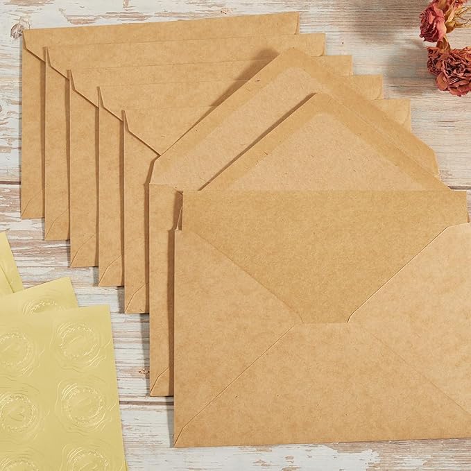 50 Pack Kraft A7 Envelopes with Cards 5x7 Thick Folded Cardstock and Gold Stickers for Greeting Cards, Wedding, Birthday, Invitations, Baby Showers (Kraft Paper, 5x7)