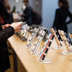 NIUBEE Acrylic Business Card Holder for Desk 4 Tier Clear Business Card Stand, Business Card Display for Office Exhibition, 520 Cards Capacity, 8 Slots