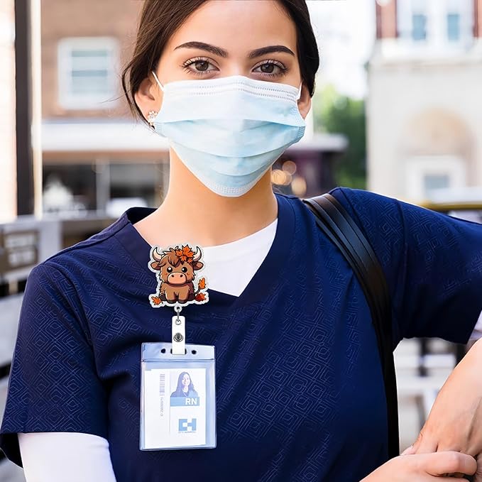 Cow Badge Reel Retractable ID Name Holder Alligator Clip DIY Crafts Halloween Cute Highland Cow Badge Reels Acrylic ID Clip for Nursing Nurse Teacher Student Badge Clip Decor