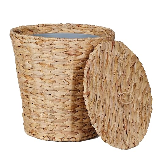 YANGQIHOME Wicker Trash Can with Lid, Water Hyacinth Garbage Can, Handwoven Wicker Waste Basket in Bathroom, Bedroom, Office, Living Room, Laundry Room, Blanket Basket 3.8 Gallon