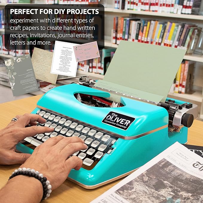 Timeless Manual Typewriter, Mint